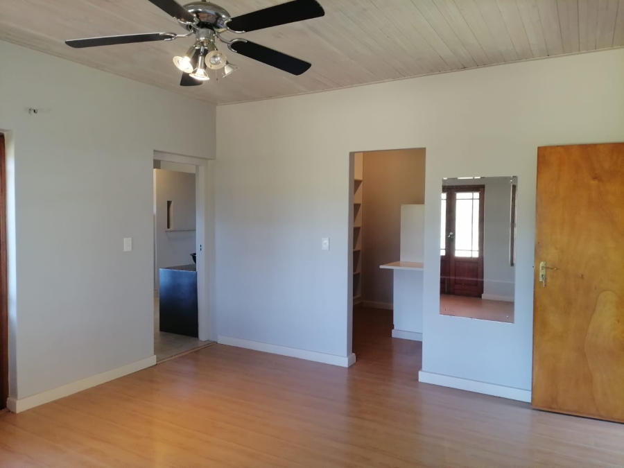 To Let 3 Bedroom Property for Rent in High Riding Country Estate Western Cape